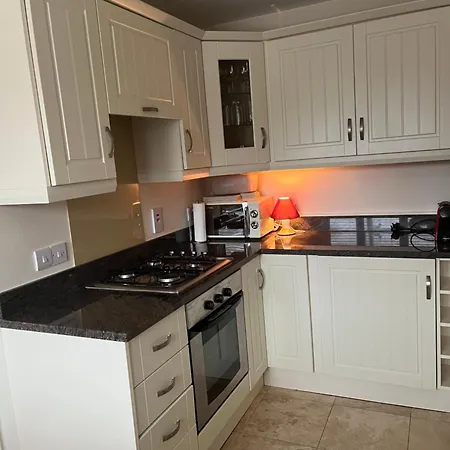 Ardmore Village Family Holiday home *
