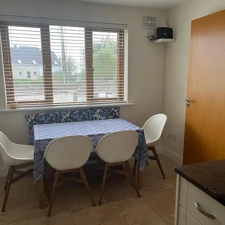 Ardmore Village Family Holiday home *