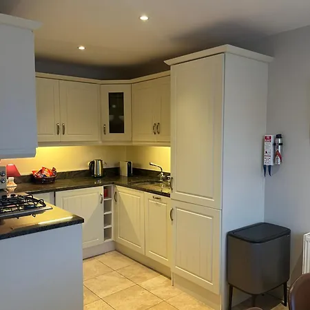 Village Family Ardmore (Waterford)