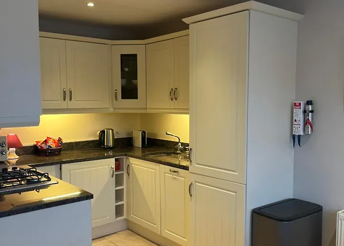 Village Family Ardmore (Waterford)