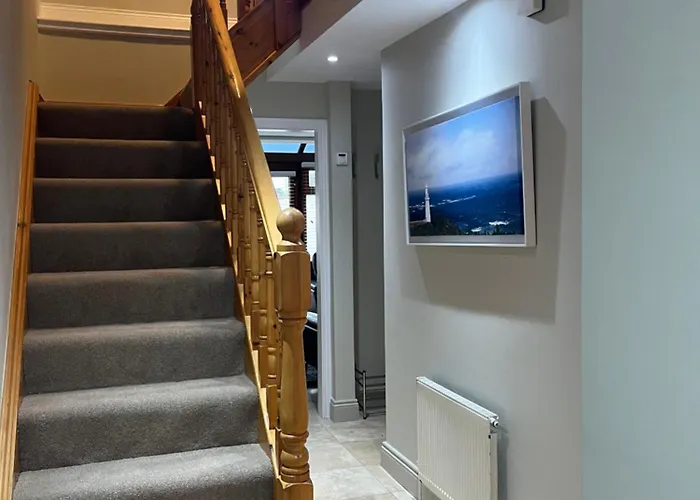 Village Family Semesterbostad Ardmore (Waterford)